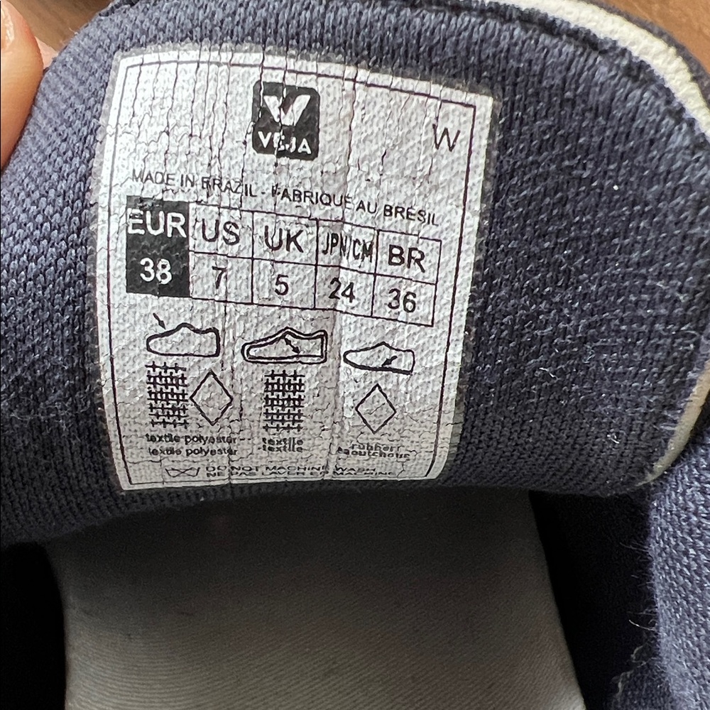 Veja Women’s Black, Blue, White Athletic Sneakers - Size 7 - Picture 5 of 16